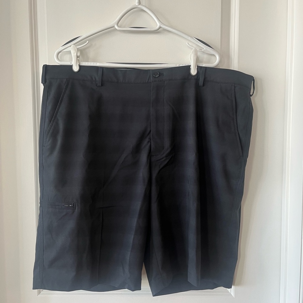 Greg Norman Black Shorts